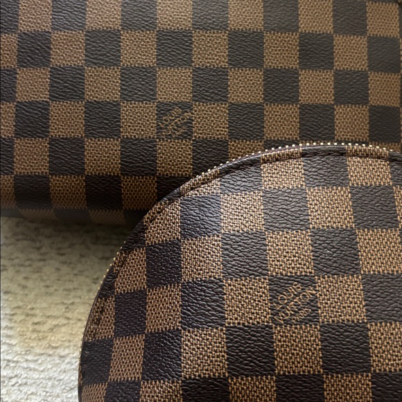 Checkered Brown Cosmetic *Fashion Pouches - Picture 3 of 17